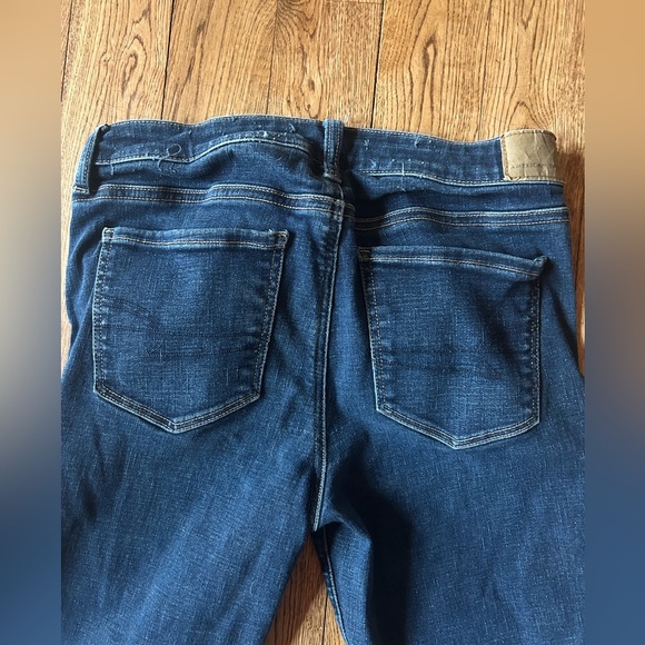 American Eagle High-Rise Stretch Jeans Size 8 Dark Wash A&E Next Level Stretch - Picture 4 of 11